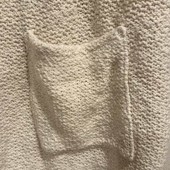 Adorable splendid sweater vest/ cardigan! ✨ - Picture 4 of 4